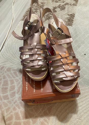 Polaris/Pudra Deri Tokalı Dolgu Topuklu Kadın Sandalet/39 numara - Görsel 2