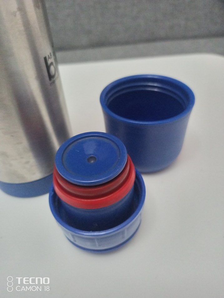 Mavi Kapaklı Gri Termos Şişe - Görsel 3