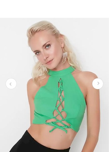 Yeşil Halter Yaka Bağcıklı Crop Top