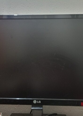 LG E2360 HDMI