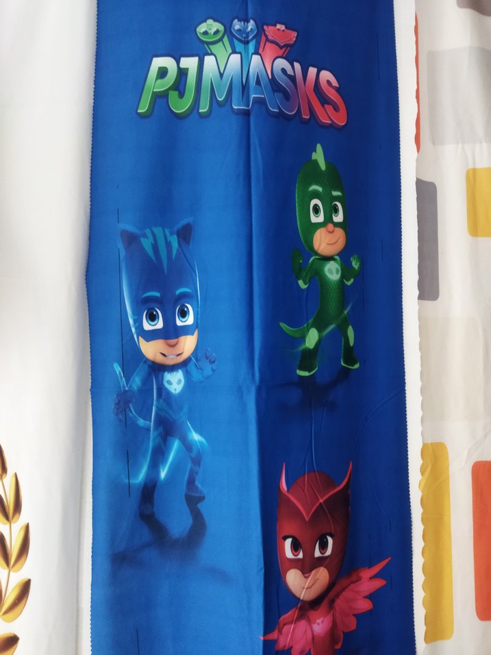 Renkli Baskılı Pop Kültür Perdesi - Görsel 2