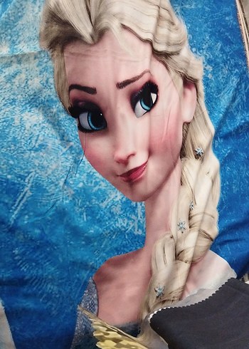 Parlak Mavi Elsa Bebek figürlü yatak örtüsü ve yastık kılıfı. - Görsel 2