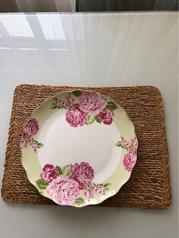 Karaca#zarahome#yemek#servıs#tabak