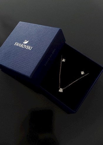 Swarovski Mini Altın Zincirli Kolye