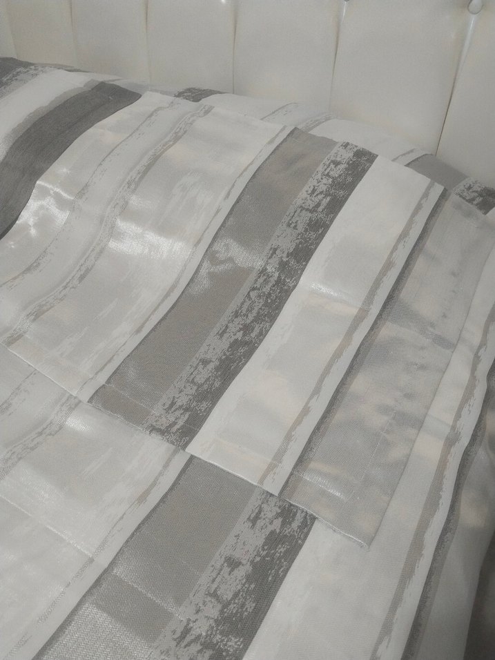 Gri Çizgili Yatak Örtüsü - Görsel 4