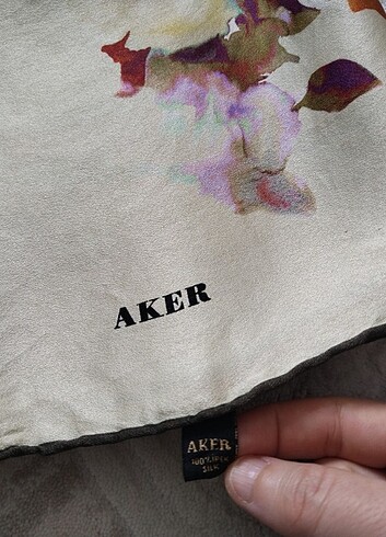 Aker İpek eşarp 