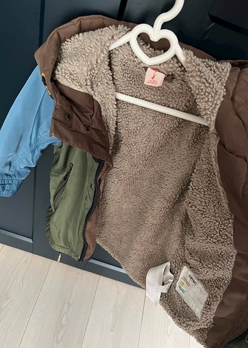 9-12 Ay Beden çeşitli Renk Kürk Detaylı Erkek Çocuk Rahat Mont