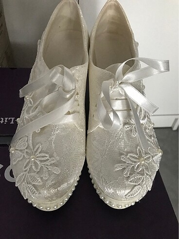 Spor topuklu gelin ayakkabısı - Görsel 4
