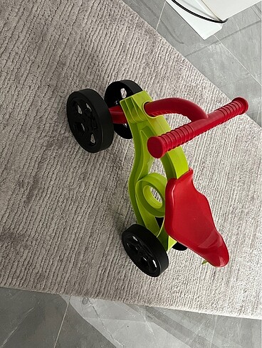 Bebek bisiklet