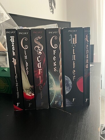 AY GÜNLÜĞÜ SERİSİ CRESS SCARLET CINDER LEVANA