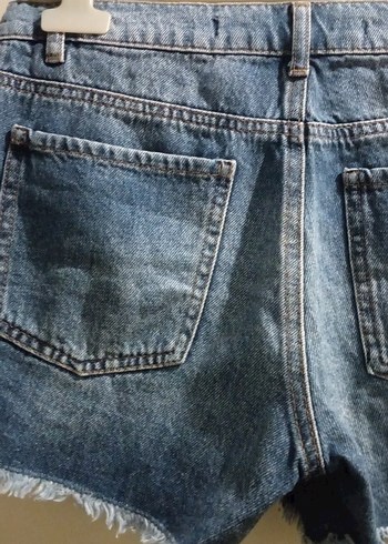 Nakışlı Düğmeli Mini Mavi Denim Şort - Görsel 9
