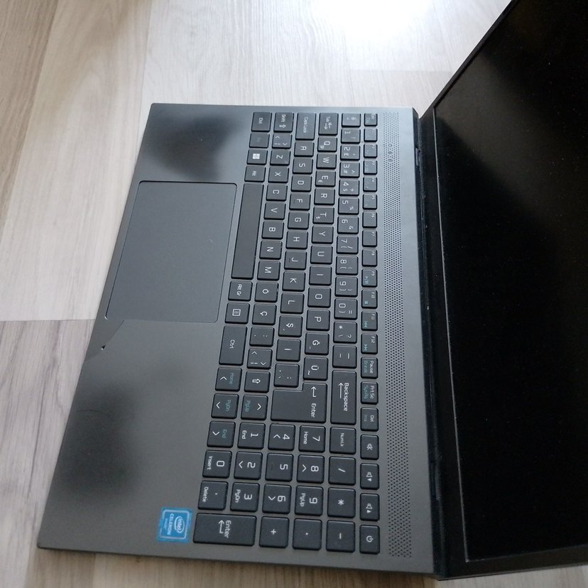 Siyah Renkli Laptop Bilgisayar - Görsel 5