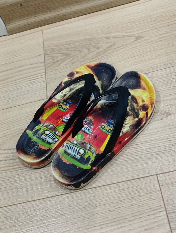 Parmak arası Terlik - Görsel 4