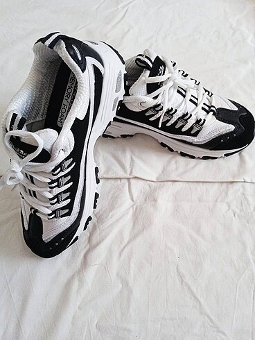 39 Beden Skechers D?lites(ithal orijinal)