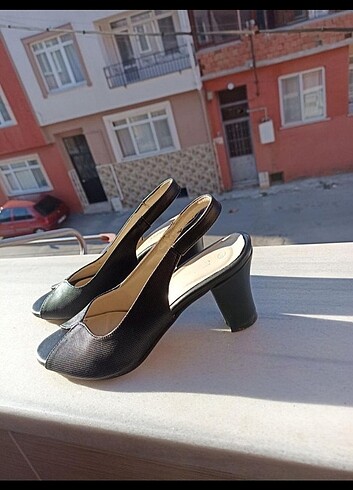 36 Beden siyah Renk Kısa topuklu ayakkabı 