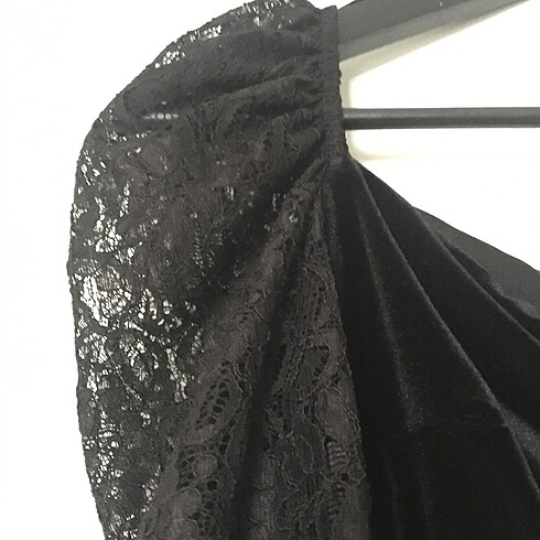 Adil Işık Adl Partywear