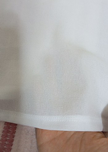 Beyaz Keten Fırfırlı Tişört - Görsel 3