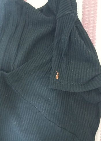 Kadın Siyah V Yaka Kısa Kollu Tişört - Görsel 3