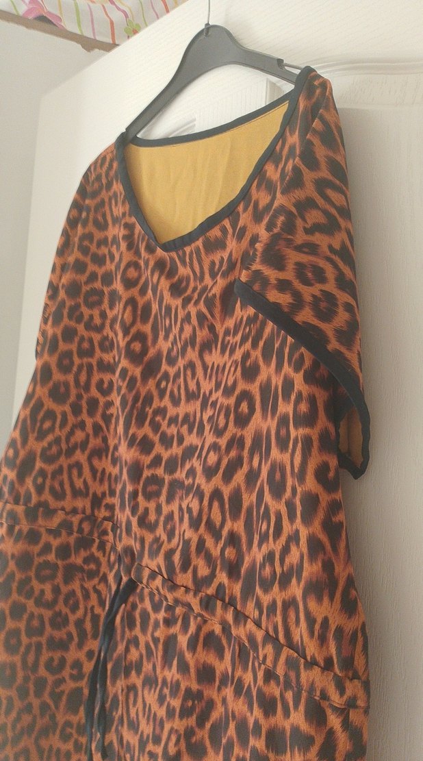 Leopar Desenli Salaş Hamile Tunik - Görsel 4