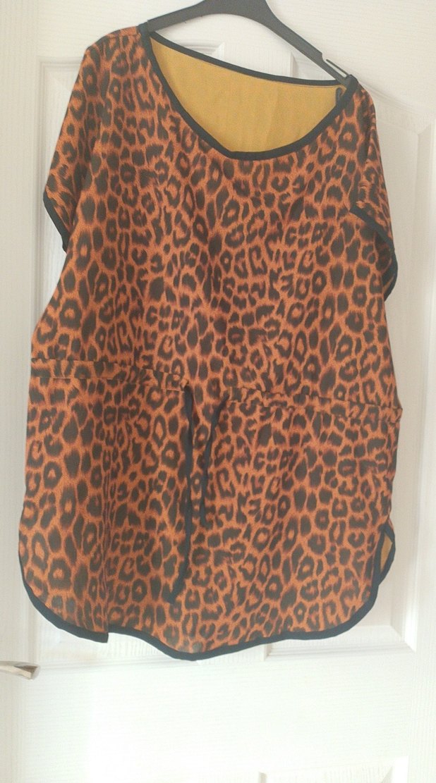 Leopar Desenli Salaş Hamile Tunik - Görsel 3