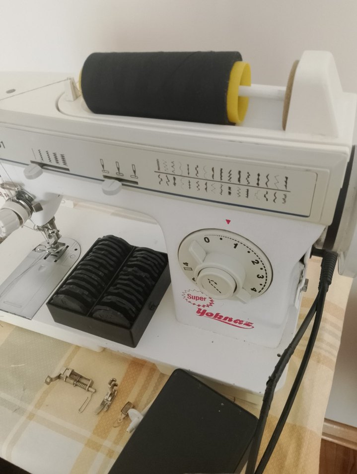 Singer yoknaz Super Yüksek Dikiş Makinesi Beyaz - Görsel 4