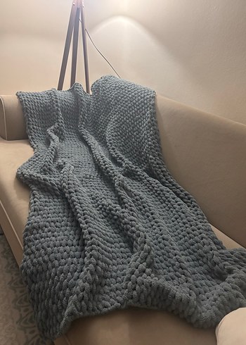 Gri puffy battaniye - Görsel 2