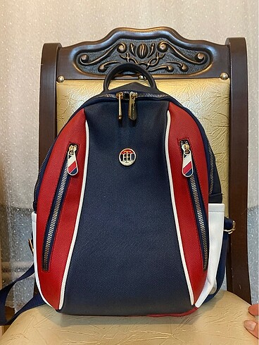 Tommy Hilfiger Kadın Sırt Çantası