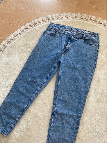 Mom Jean