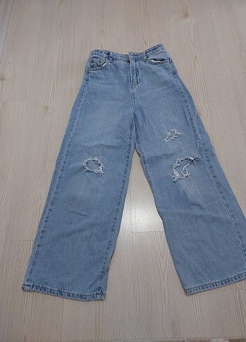 Kız Çocuk yırtık jeans