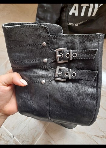 Siyah Deri Tokalı Dizüstü Kadın Çizme - Görsel 3