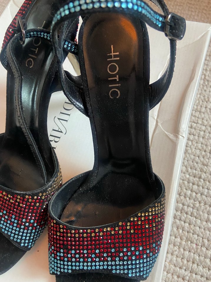 Parlak Taşlı Siyah Kadın Stiletto - Görsel 2