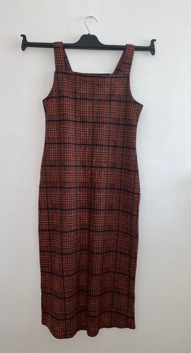 Kahverengi Kareli Örgü Uzun Elbise - Görsel 4