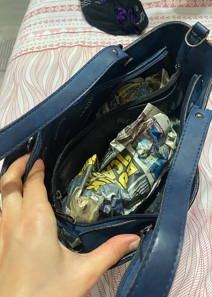 Guess çanta - Görsel 4