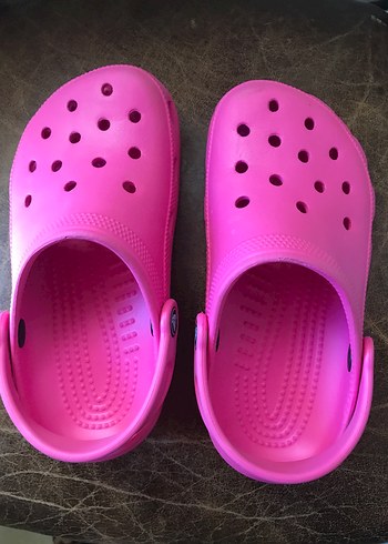 Crocs ürünü