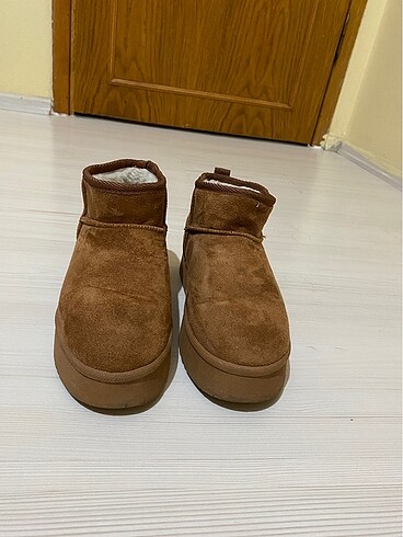 BUTİGO UGG YÜKSEK TABANLI PELUŞ BOT