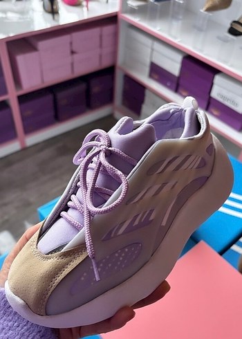 Adidas Yeezy Lila Spor Ayakkabı