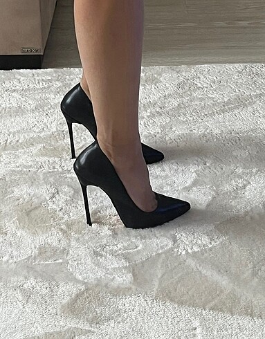 Yüksek Topuklu Stiletto