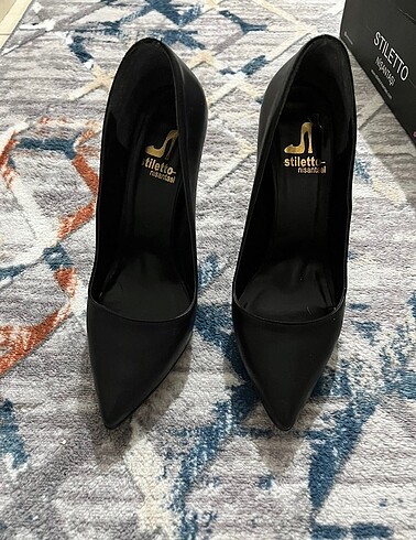 37 Beden Yüksek Topuklu Stiletto