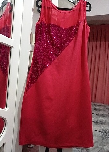 Pullu pembe elbise