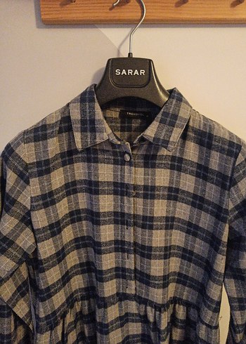 Ekose Desenli Gri Elbise - Görsel 4