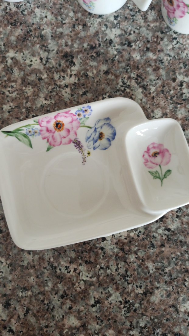 Pastel Çiçek Desenli Porselen Fincan Takımı - Görsel 3