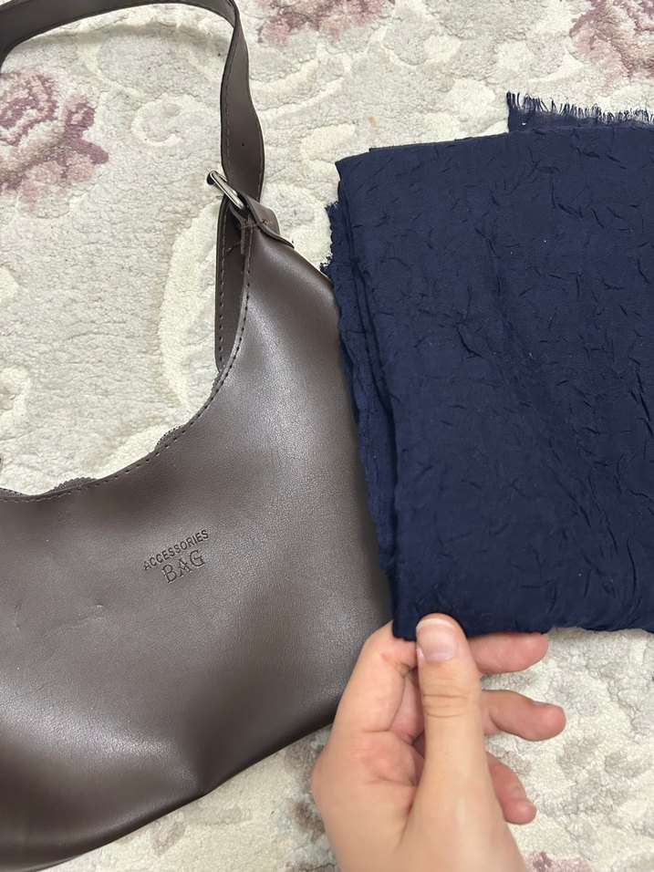 Kahverengi Deri Kadın El Çantası-lacivert bambu şal - Görsel 2