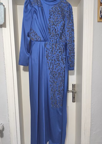 Uzun Kollu Drapeli Lacivert kiralık abiye - Görsel 3