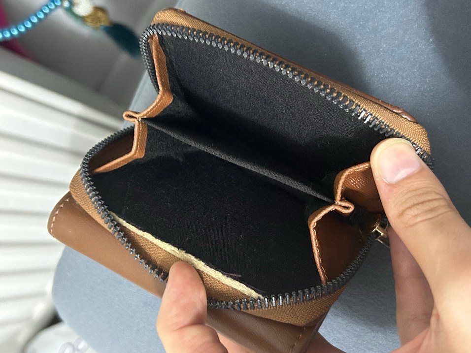 Deri Fermuarlı Kadın Cüzdanı - Görsel 4