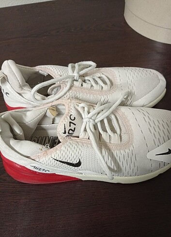41 Beden beyaz Renk Nike ayakkabı 