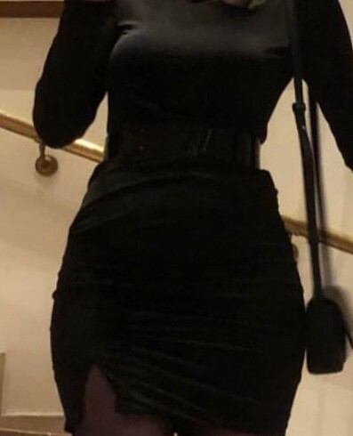 s Beden Siyah şık mini cut out detaylı elbise