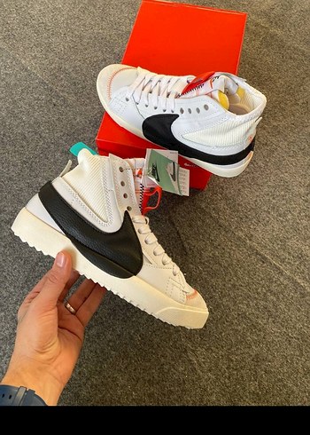 Beyaz Siyah Erkek Spor Ayakkabı Velcro Detaylı