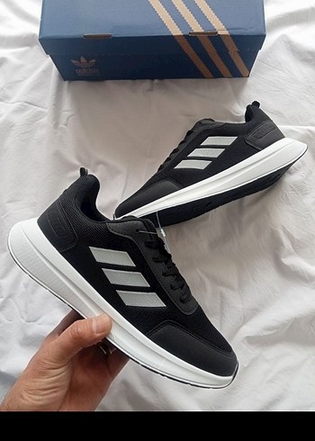 41 Beden siyah Renk Adidas Siyah Erkek Spor Ayakkabı