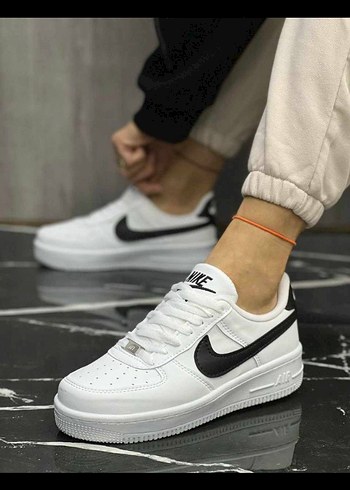 Nike Beyaz Spor Ayakkabı