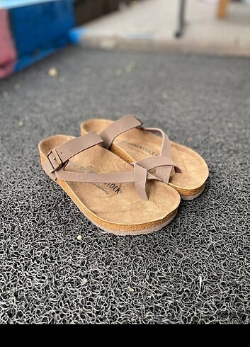 Birkenstock #terlik#brikenstock#parmakarasi